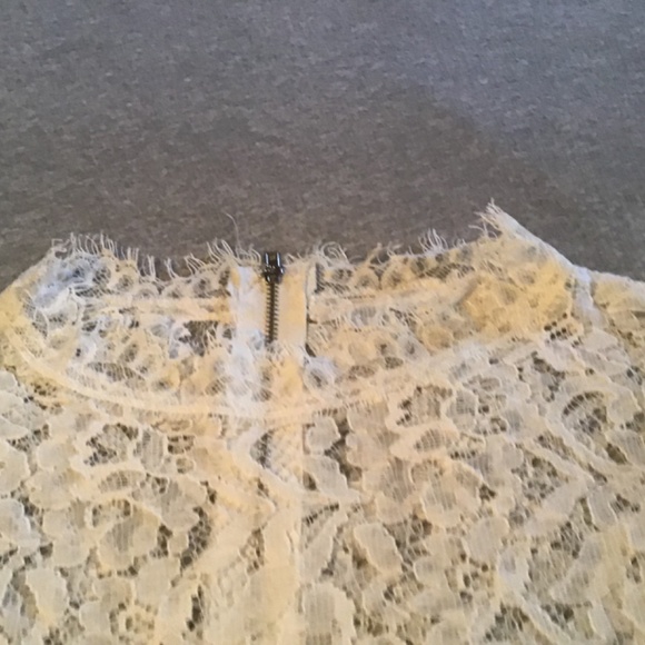 Lace blouse bell sleeves off-white  (small/medium) - Picture 5 of 6